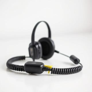 Radio headsets for quiet short calls